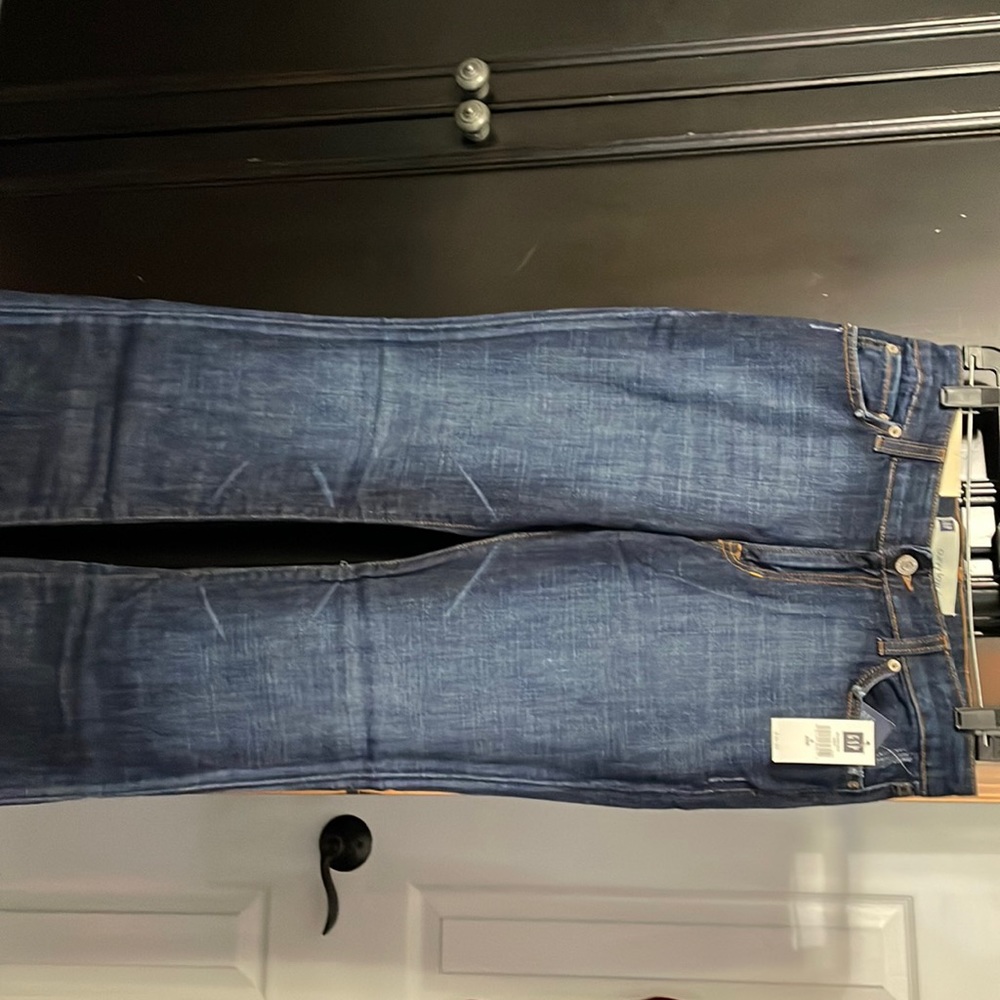 Gap jeans new with tags - curvy low rise flared size 8 Ankle
